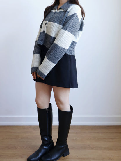 Retro-style Collared Color-blocked Cardigan