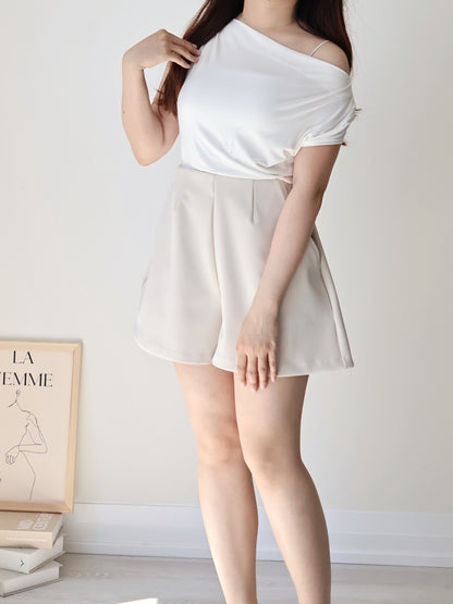 [Wrinkle-Free] Hidden Elastic Waist Tummy-Flattering A-Line Shorts(Beige)