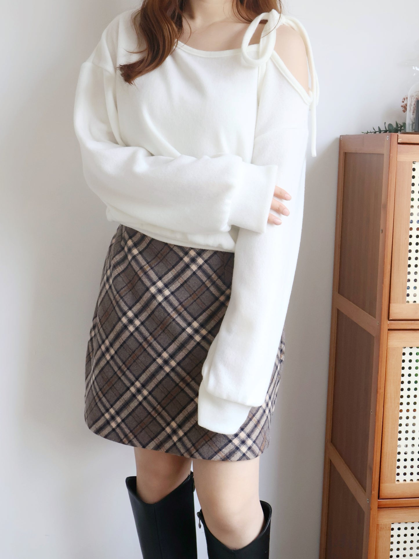 Asymmetric One-Shoulder Fleece Top(Ivory)