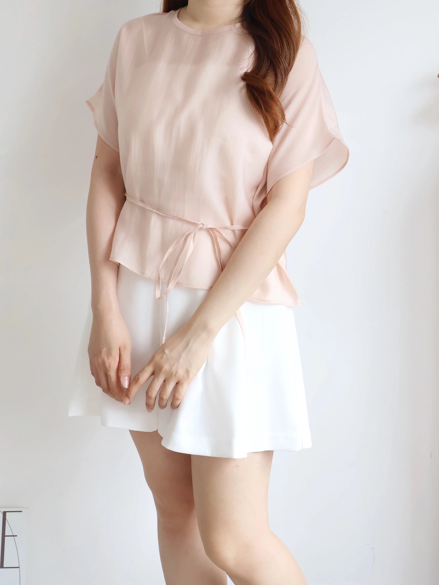 Elegant Tie Detail Flutter-Sleeve Tencel Blouse(Peach)