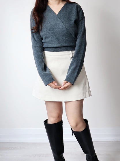 Elegant Crossover V-Neck Waist-Defining Sweater(Forest green)