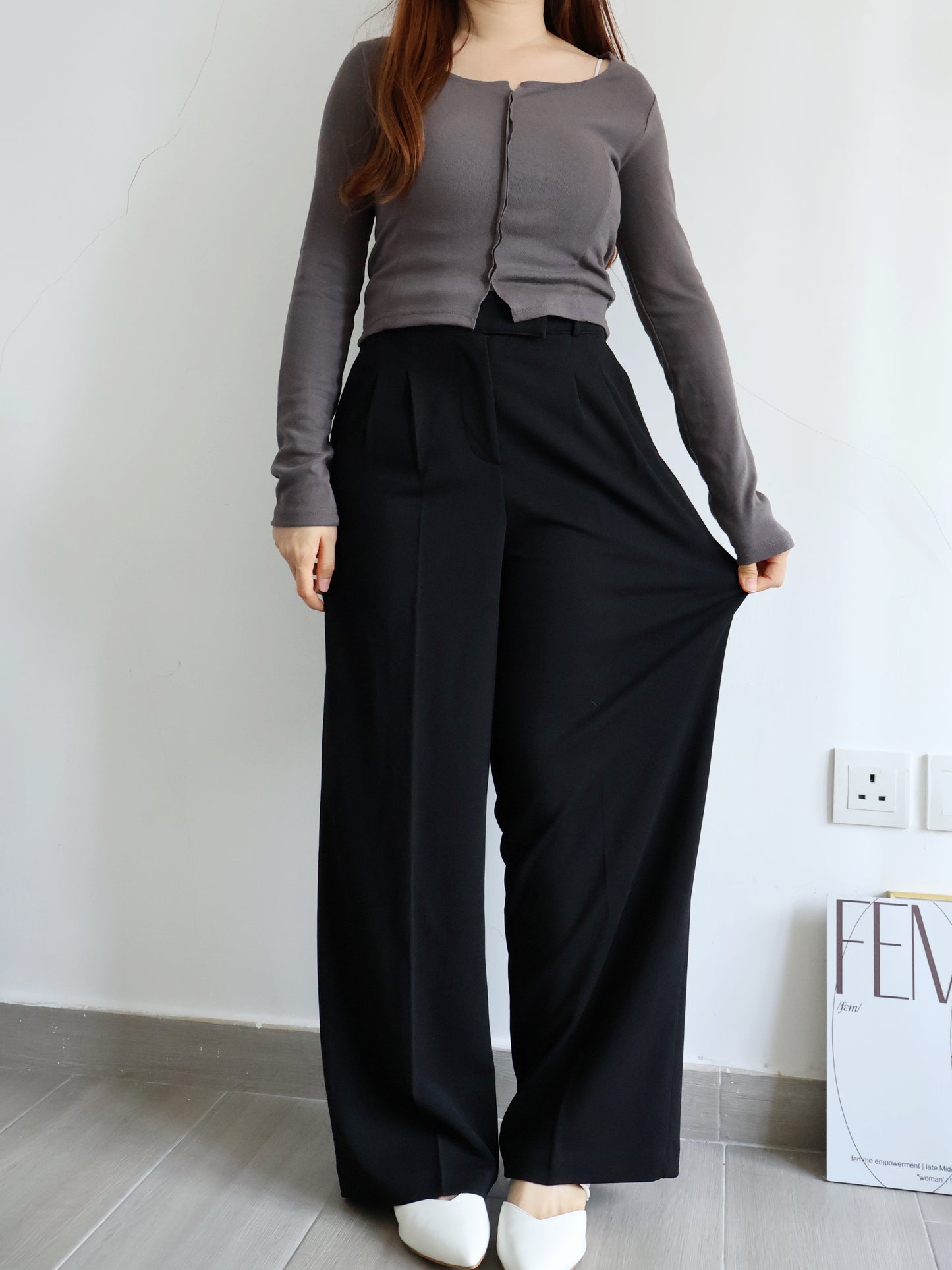 [Best Seller🏅] Wrinkle-free Fabric Pleated Straight Leg Trousers(Black)