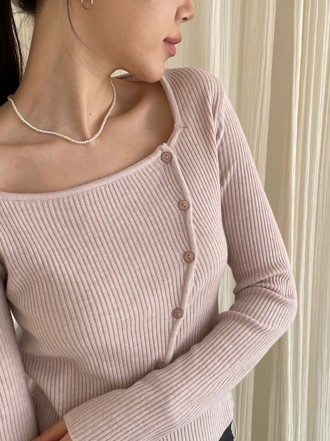 Square Neck Unbalanced Buttons Knit Top(4 colors)