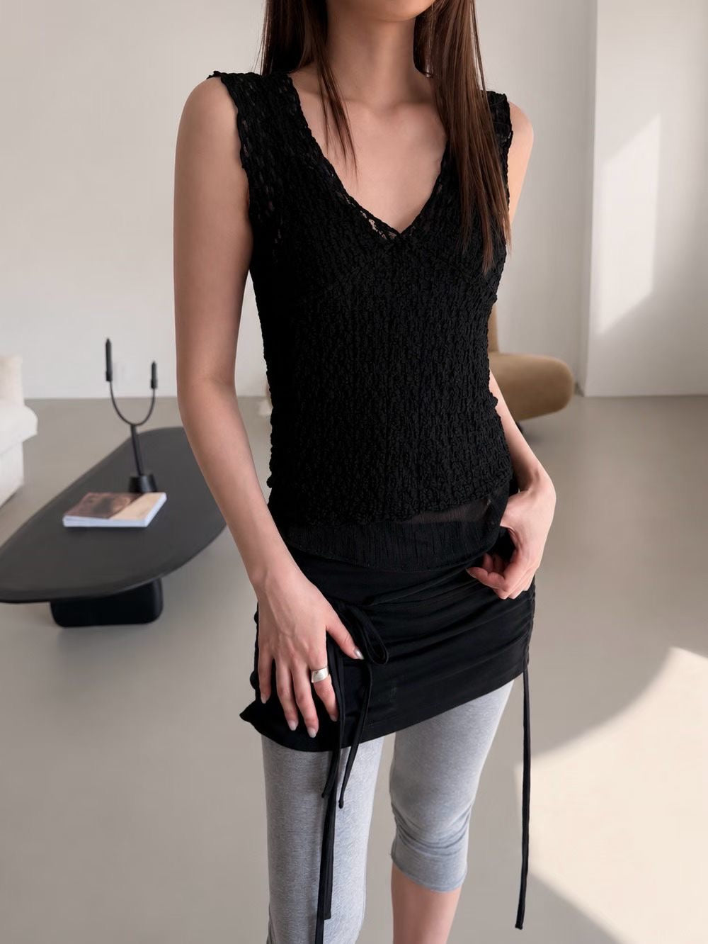 Romantic V-Neck Daisy Lace Sheer Tank Top(2 colors)