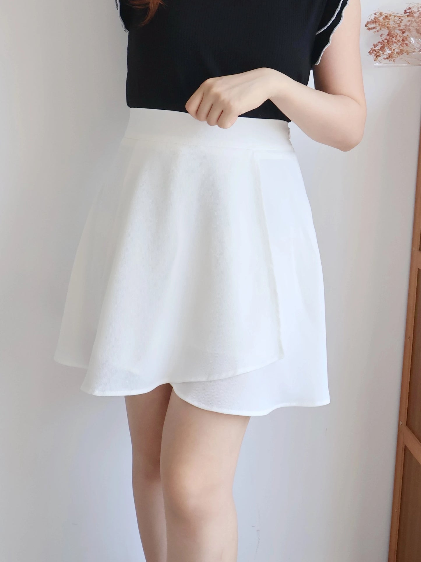 Lightweight Tulip Wrap Chiffon A-Line Mini Skirt(Ivory)