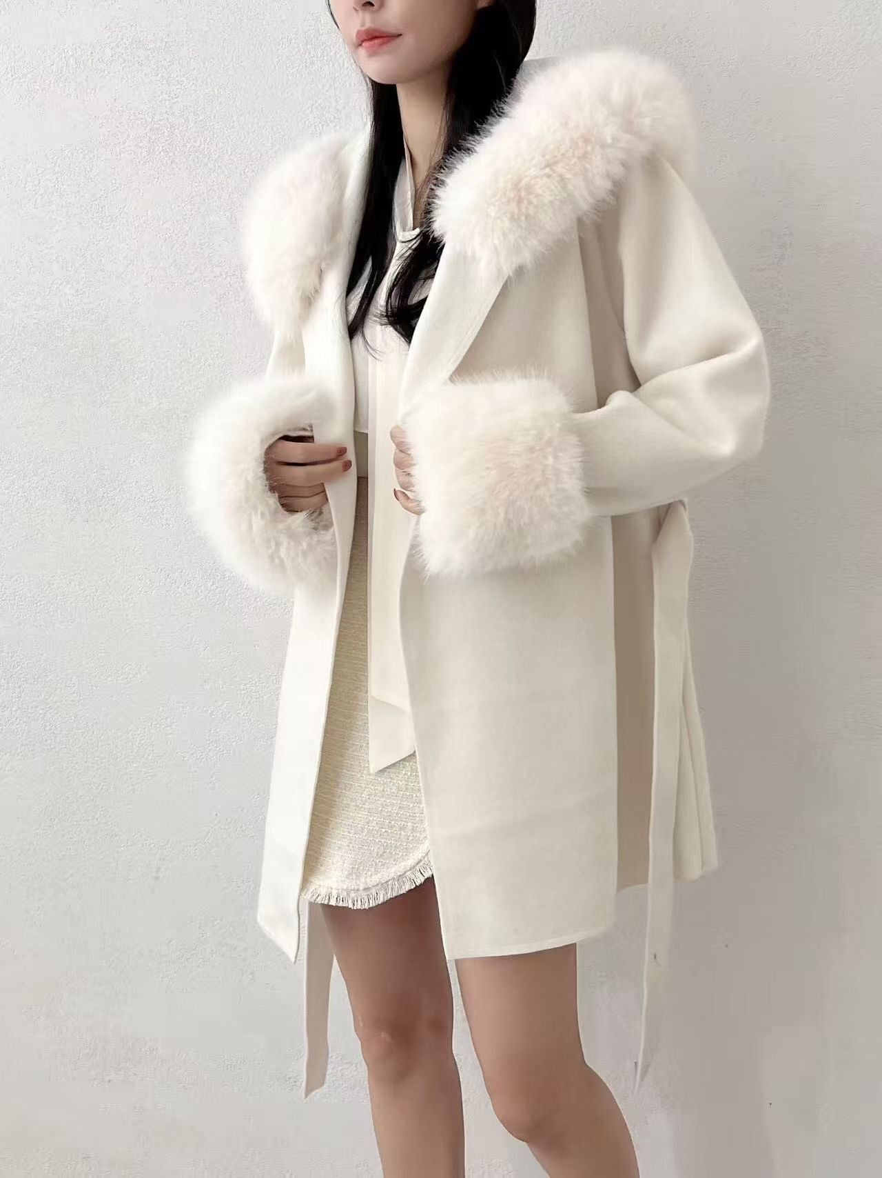 ［40% WOOL］Cozy Faux Fur Collar Warm Coat