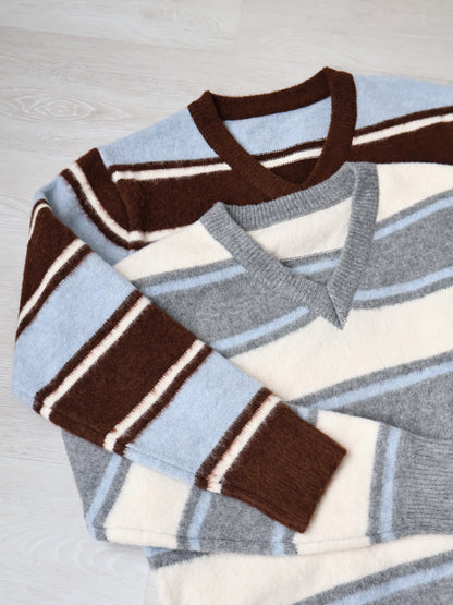 V-neck Retro Striped Sweater(Light Grey)