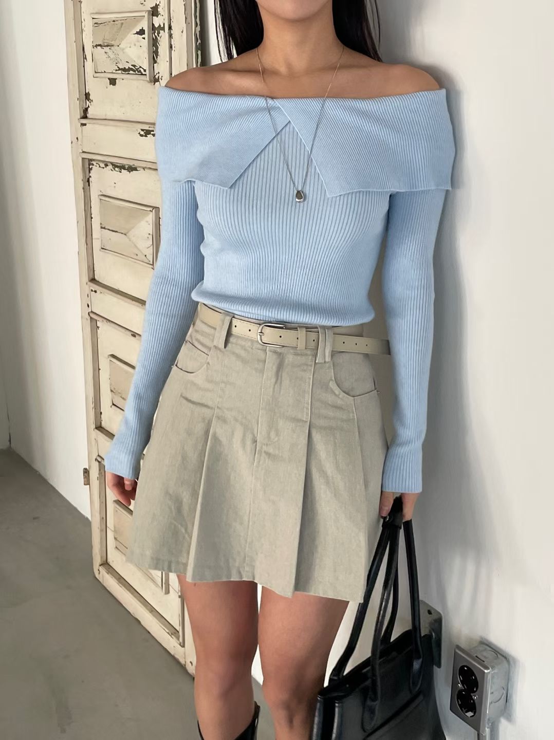 Wide Lapel Collar Off-Shoulder Knit Top(4 colors)