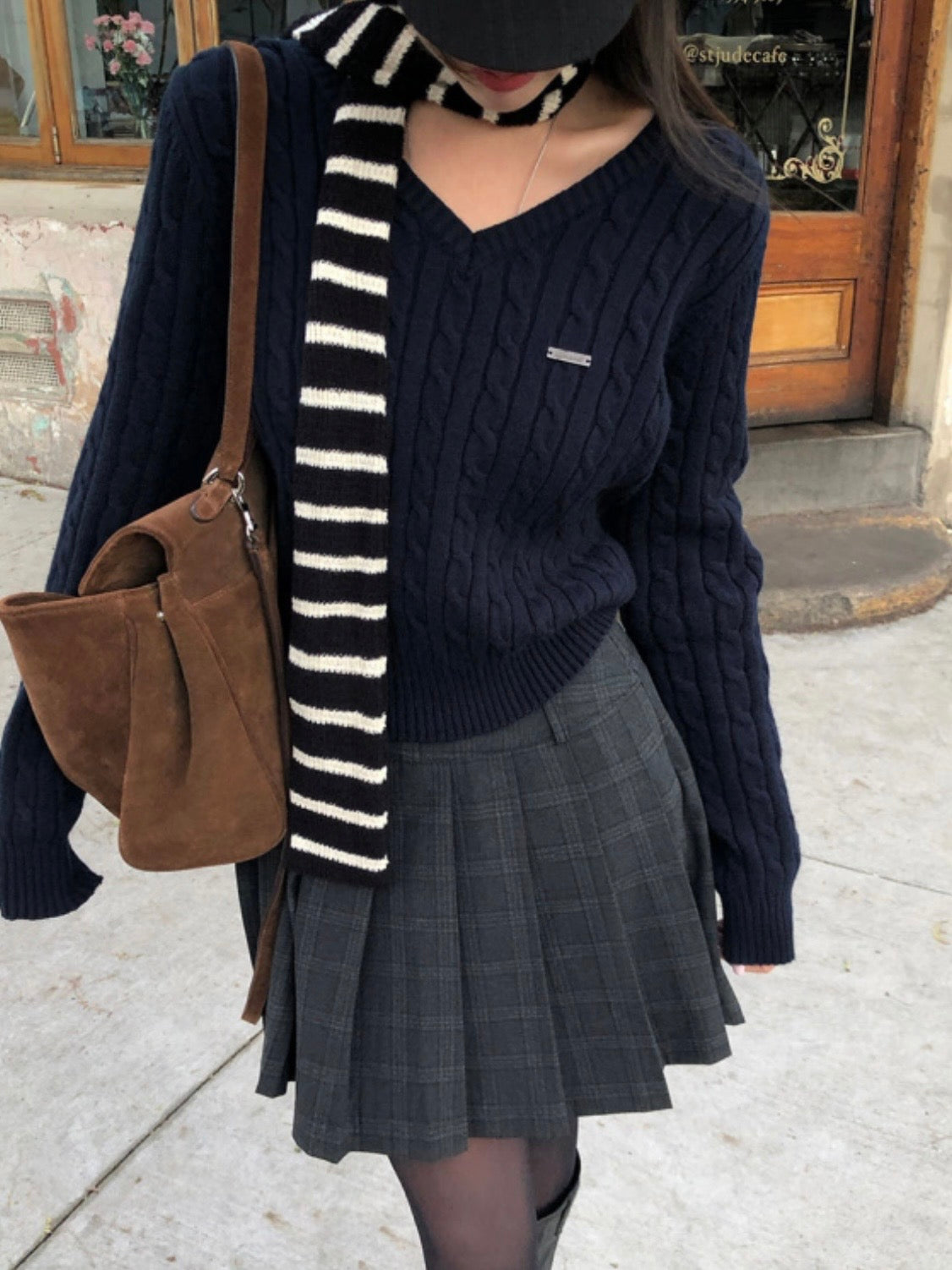V-neck Cozy Cable Knit Sweater(5 colors)