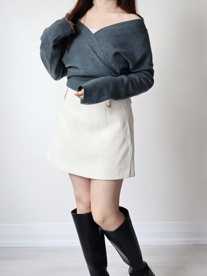 Elegant Crossover V-Neck Waist-Defining Sweater(Forest green)