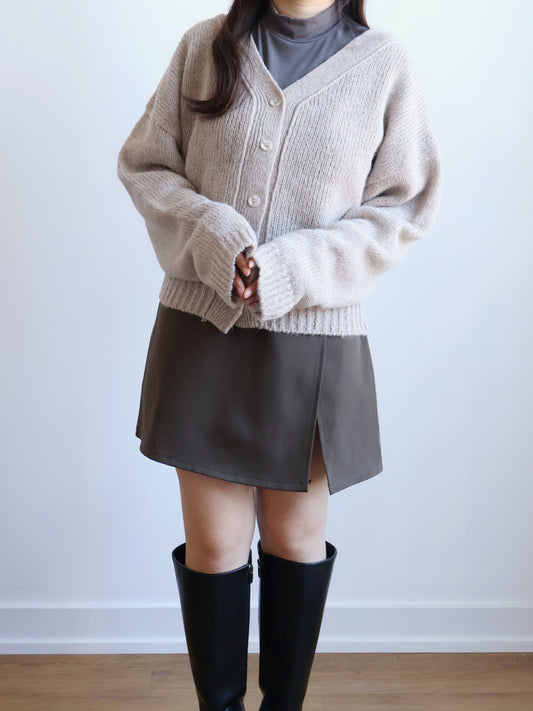 [10% WOOL] V-neck Warm Knit Cardigan (Brown)