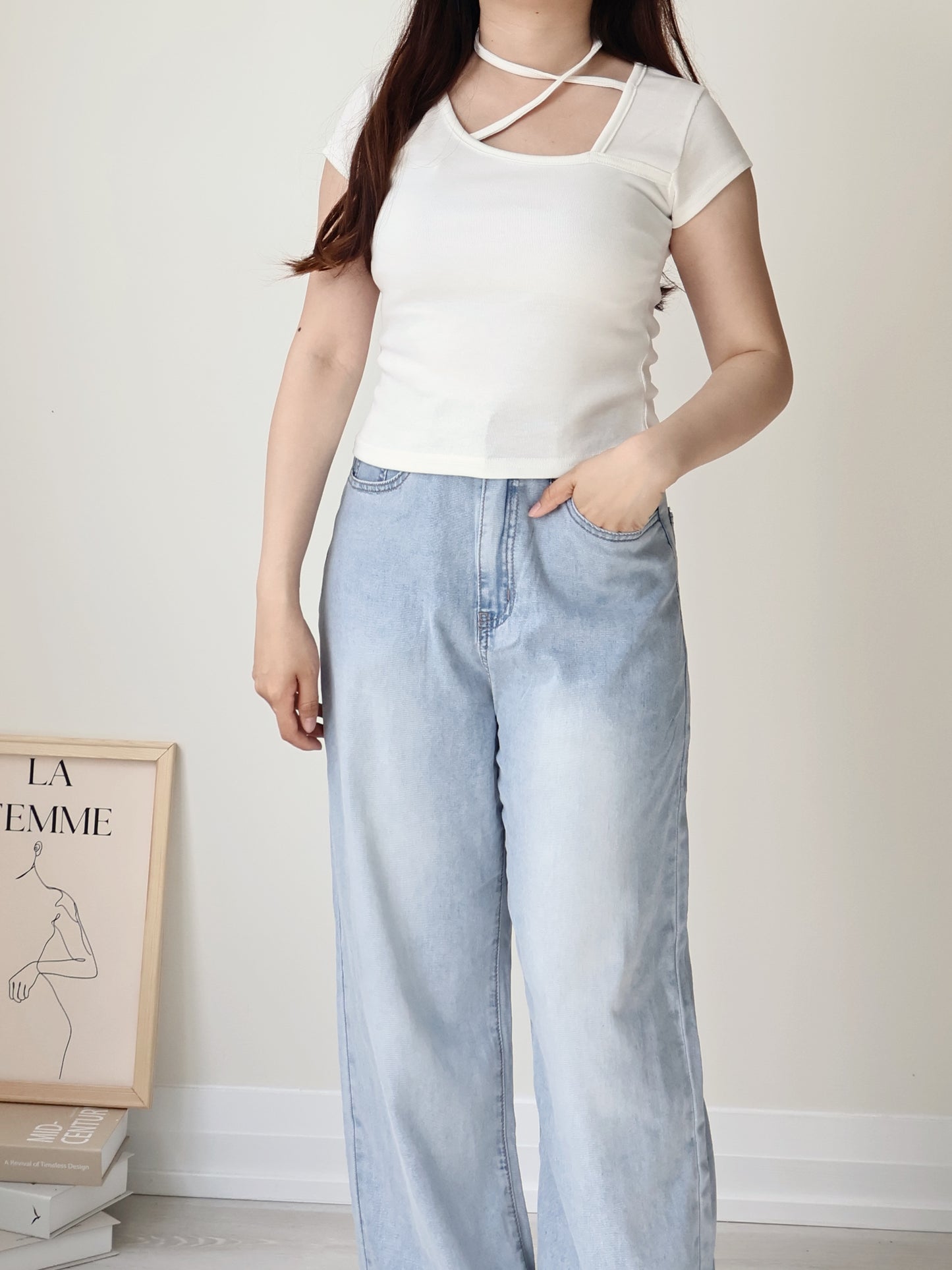 Asymmetric Halter-Tie Stretchy Top(Ivory)