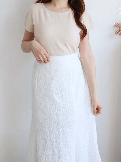 Mochi-Soft Flattering Knit Top(Beige)