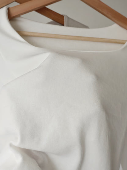 Non-See-Through Square Neck Mochi Top(Ivory)