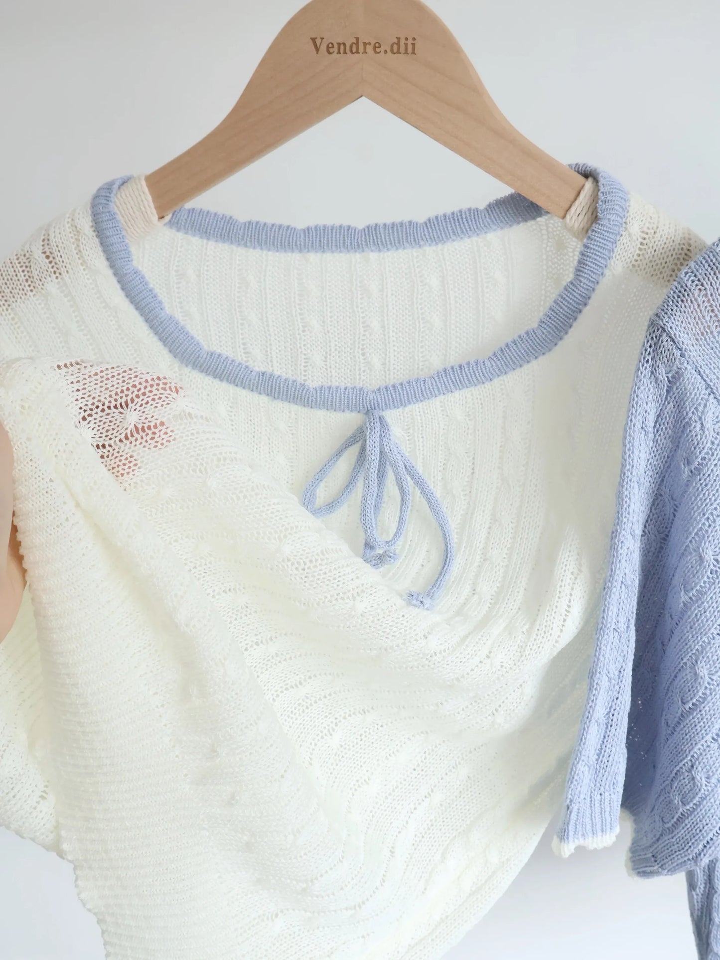 Romantic Square-Neck Contrast-Trim Bow Cable Knit Top(Ivory)