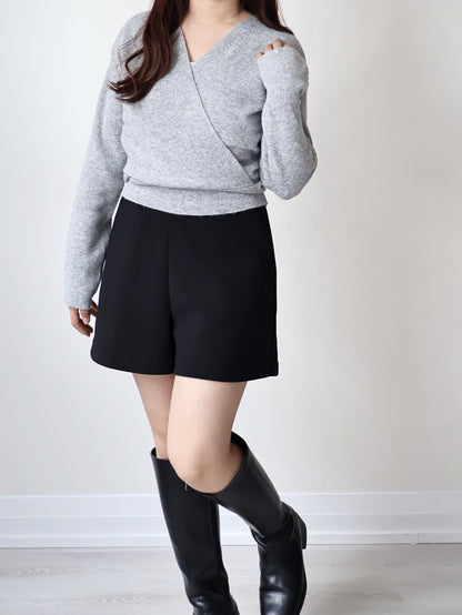 Elegant Crossover V-Neck Waist-Defining Sweater(Light grey)