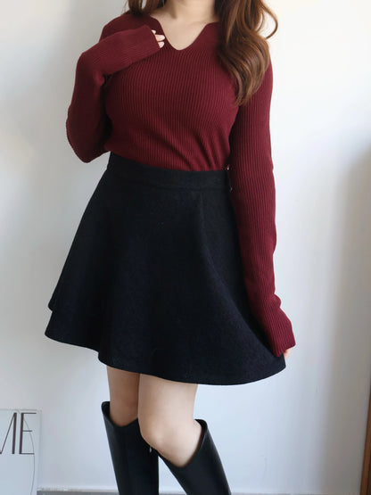 High-Stretch V-Neck Slim Fit Knit Top(Wine)