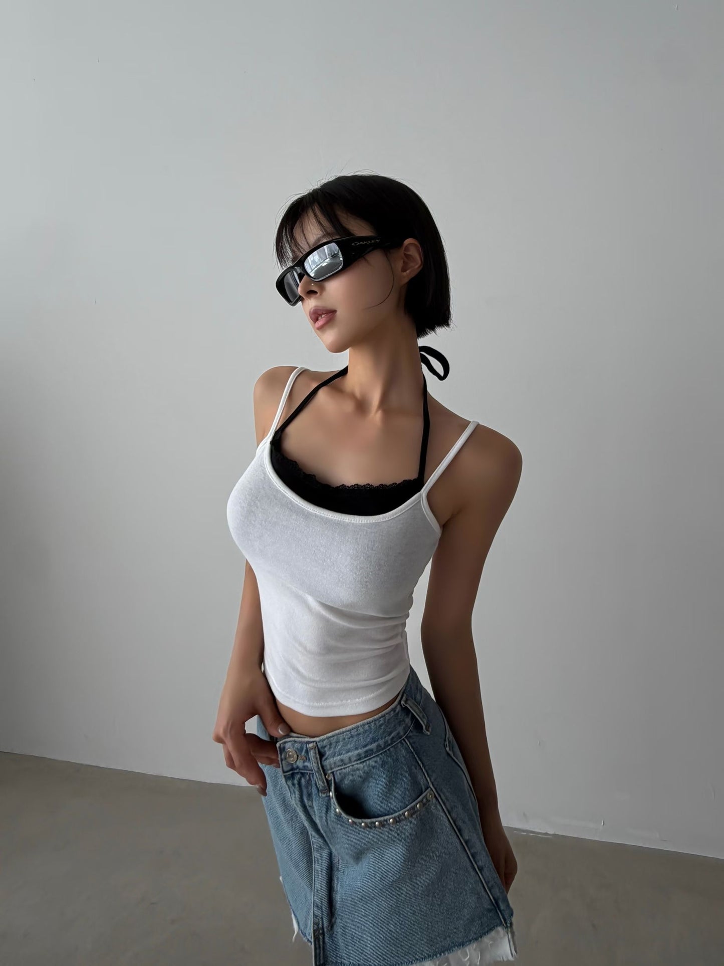 Layered Lace-Trim Halter Bra Top(4 Colors)