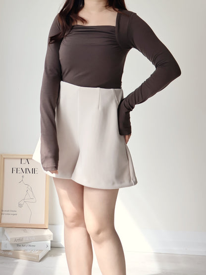 Square-Neck Pleated High-Stretch Top(Dark Brown)