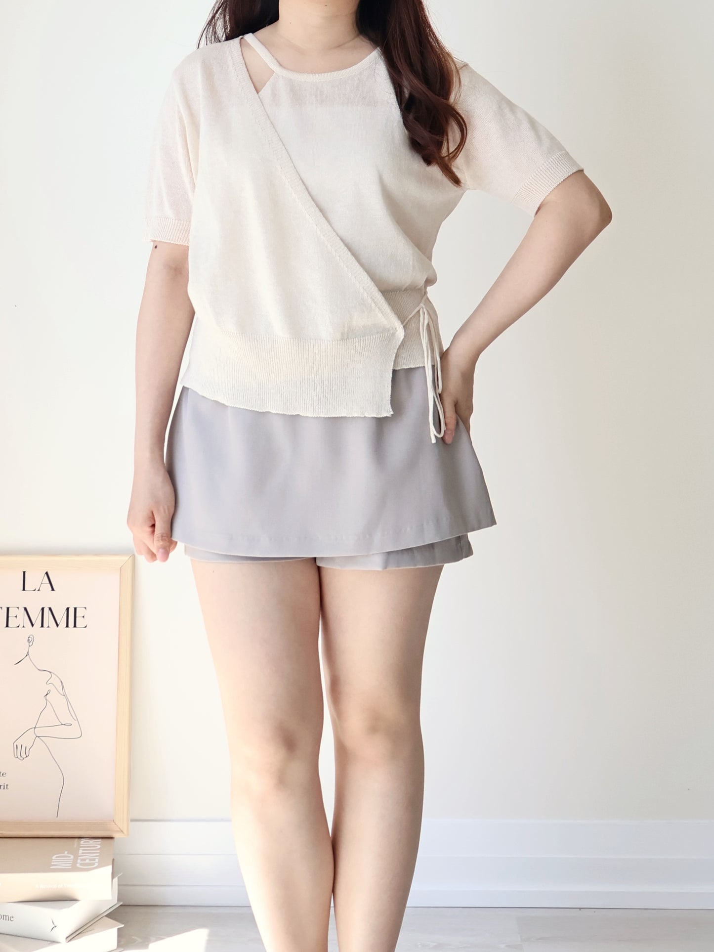 Lighweight Eyelet Overlap Linen Knit Top(Beige)