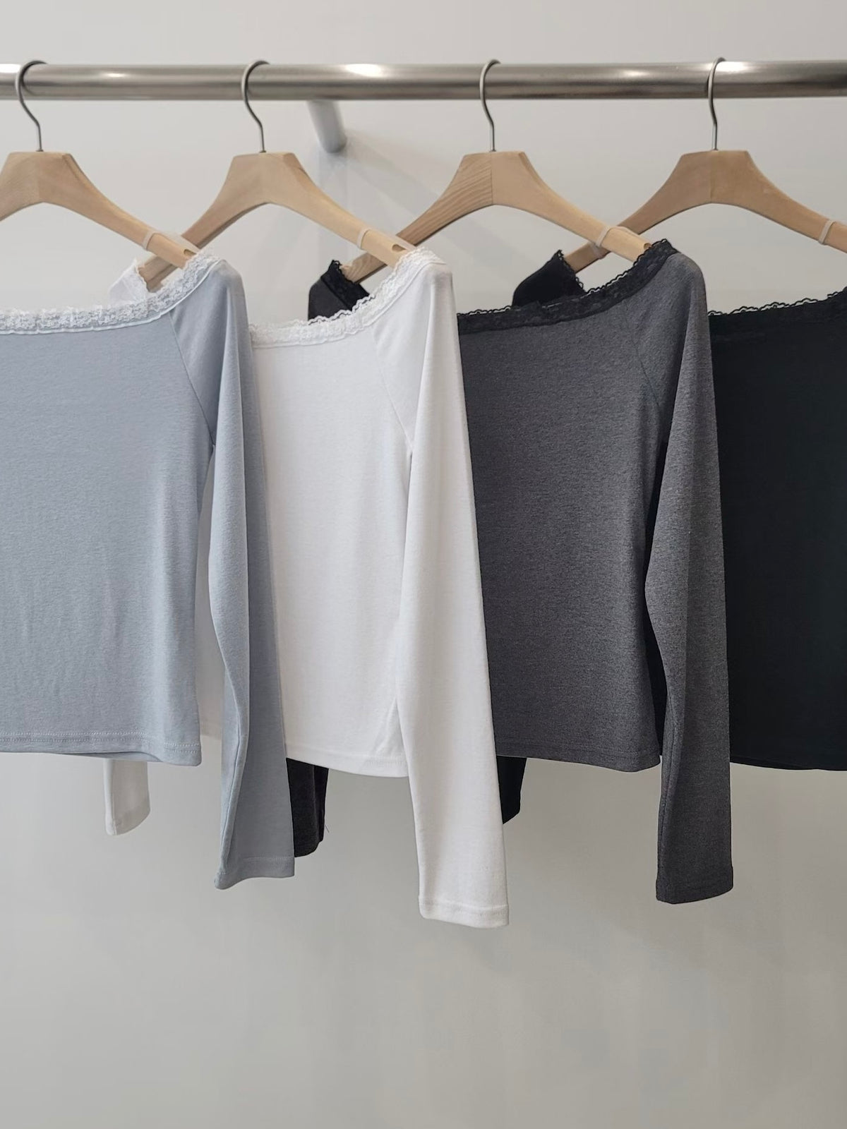 Lace-Trim Off-Shoulder Top(4 colors)
