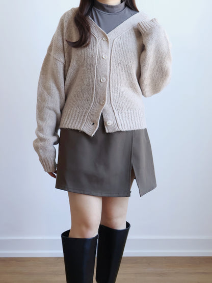 [10% WOOL] V-neck Warm Knit Cardigan (Brown)
