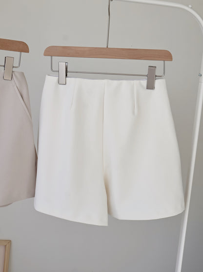 [Wrinkle-Free] Hidden Elastic Waist Tummy-Flattering A-Line Shorts(Ivory)