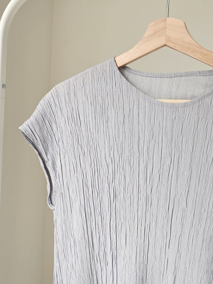 [Wrinkle-Free] Breezy Crinkled Arm-Concealing Blouse(Greyish blue)