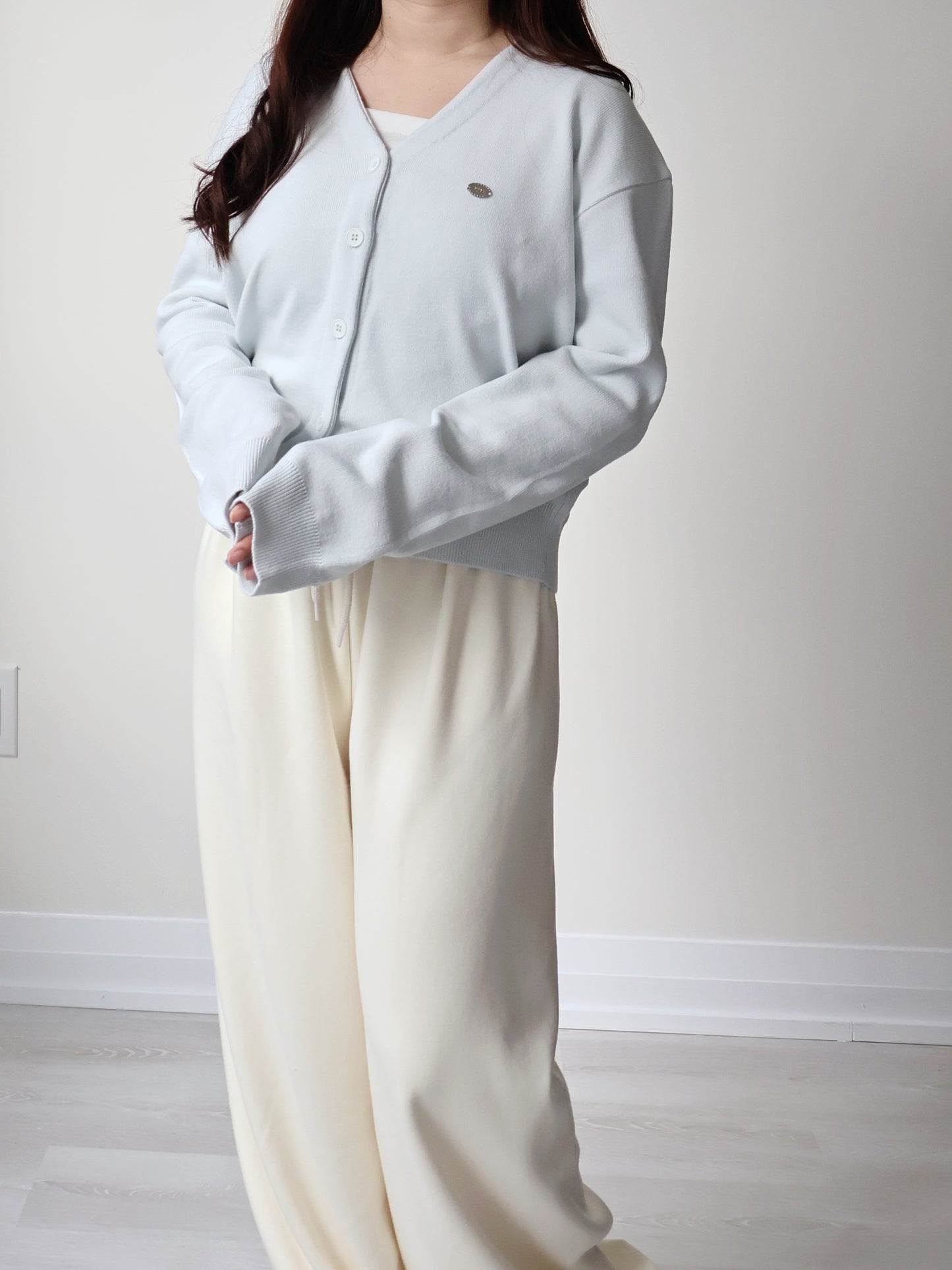 V-neck Silver Plaque Mochi Cardigan(Mint)