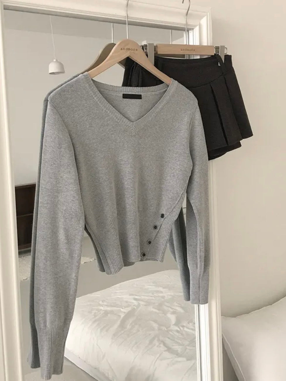 V-Neck Buttons Cinched-Waist Knit Top(5 colors)