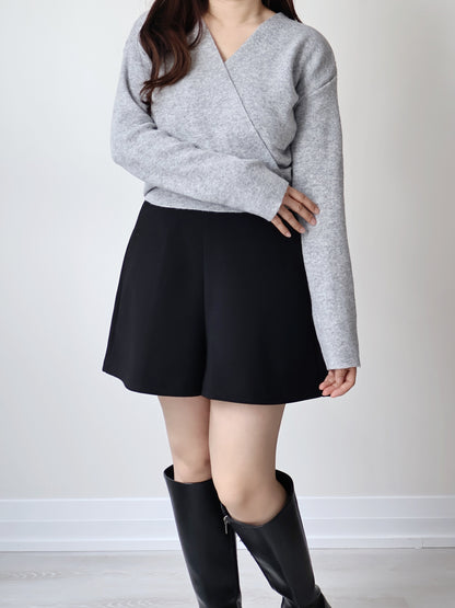 Elegant Crossover V-Neck Waist-Defining Sweater(Light grey)