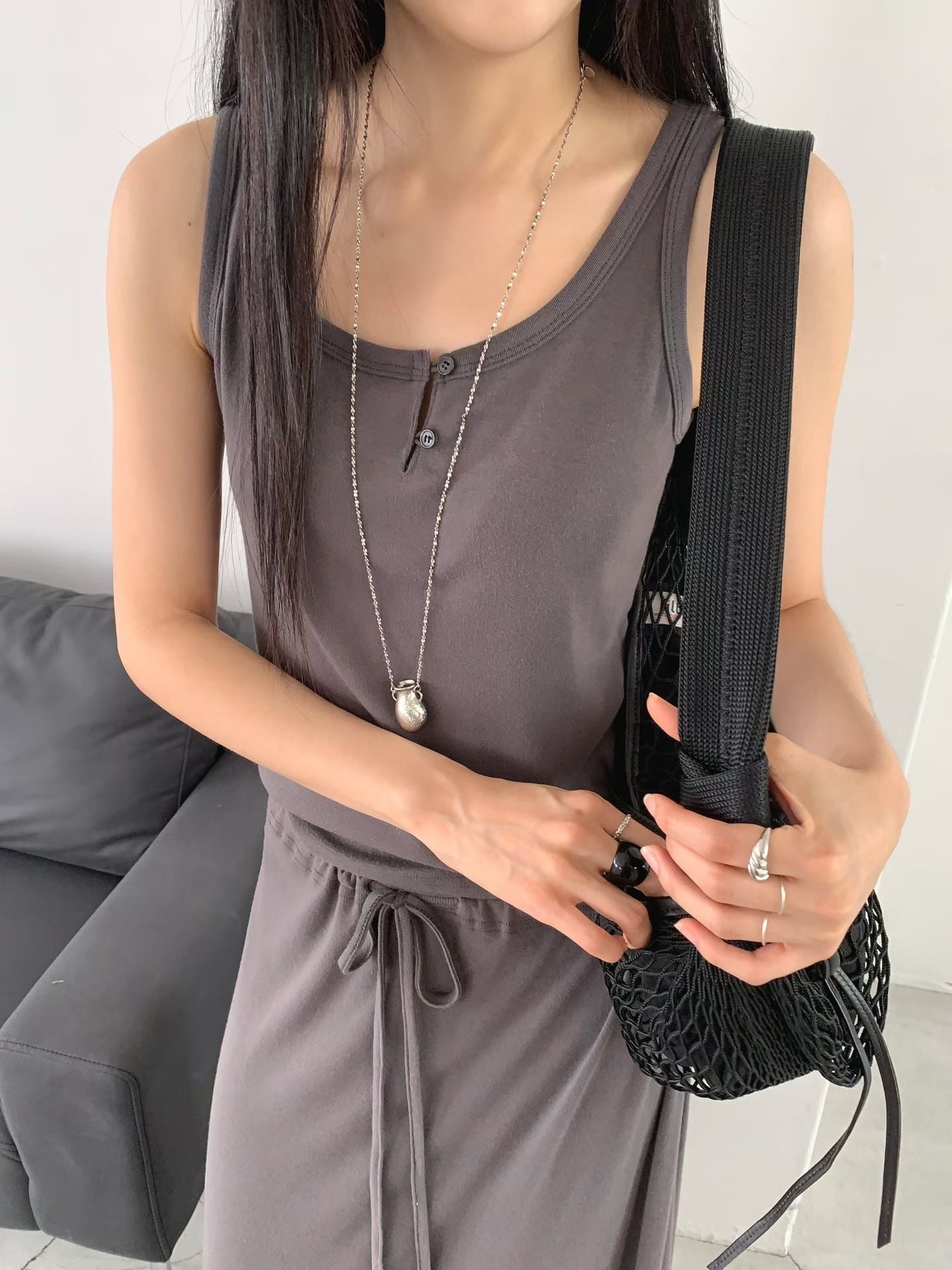 Minimalist Bound-Edge Soft Basic Tank Top(5 colors)