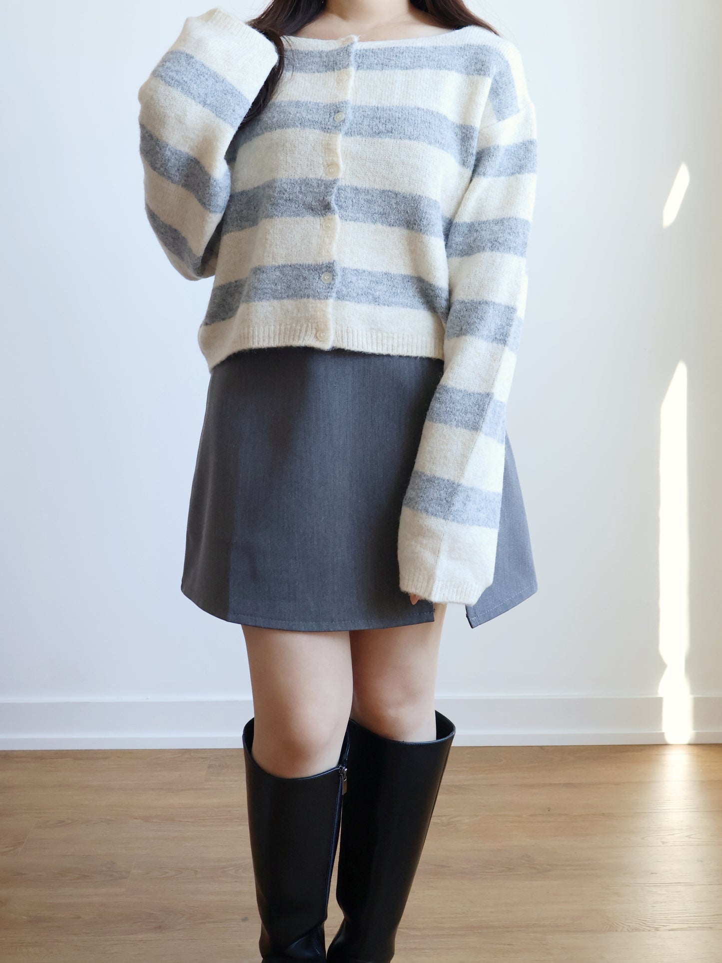 [10% WOOL] Raccoon Striped Cardigan(Light grey)