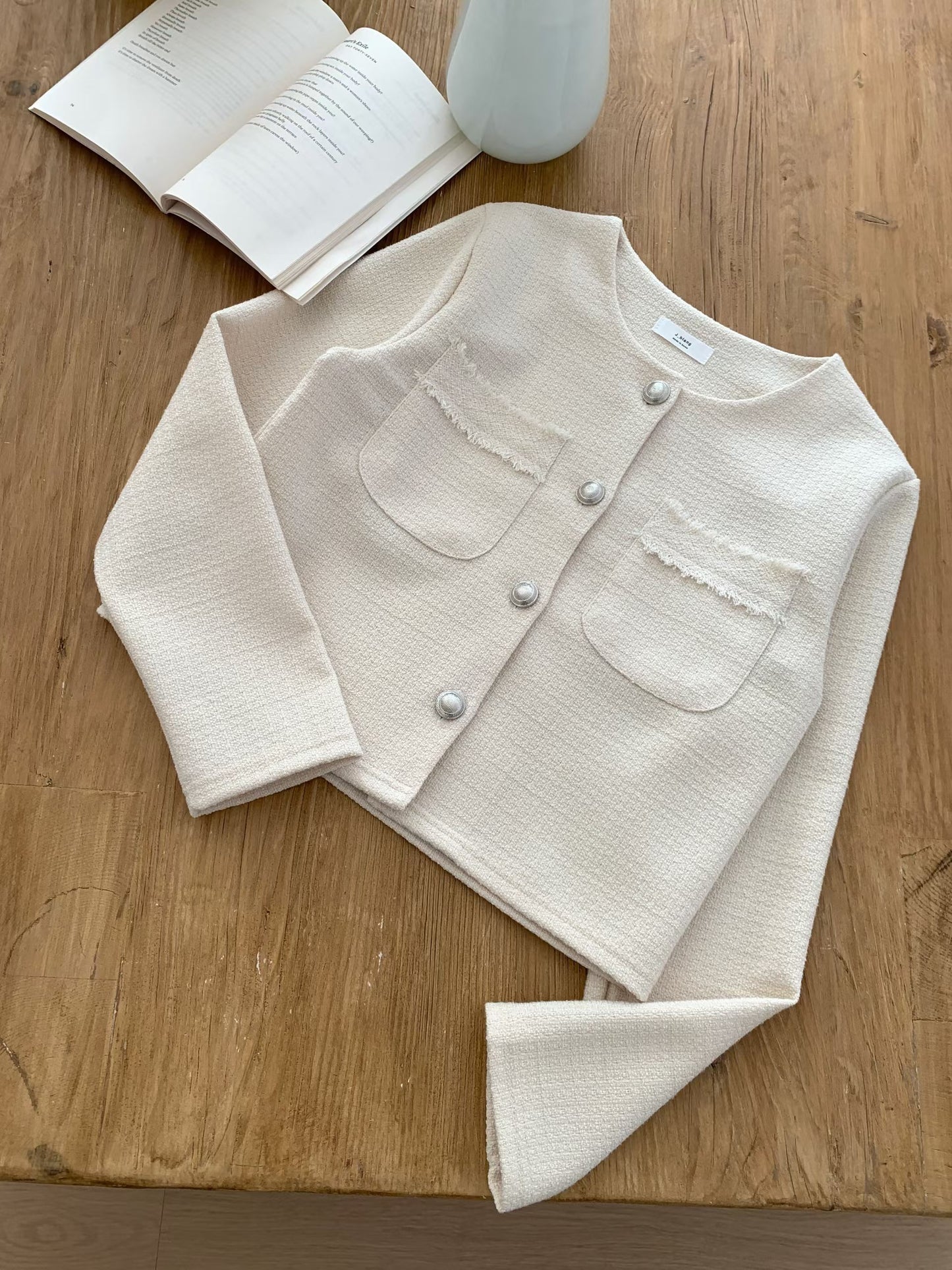 Luxe Embossed Buttons Tweed Jacket(3 colors)