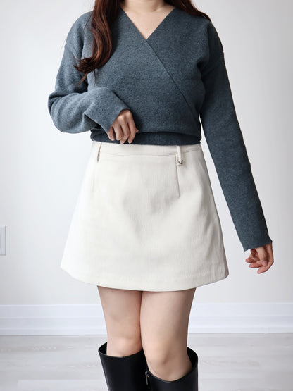 Elegant Crossover V-Neck Waist-Defining Sweater(Forest green)