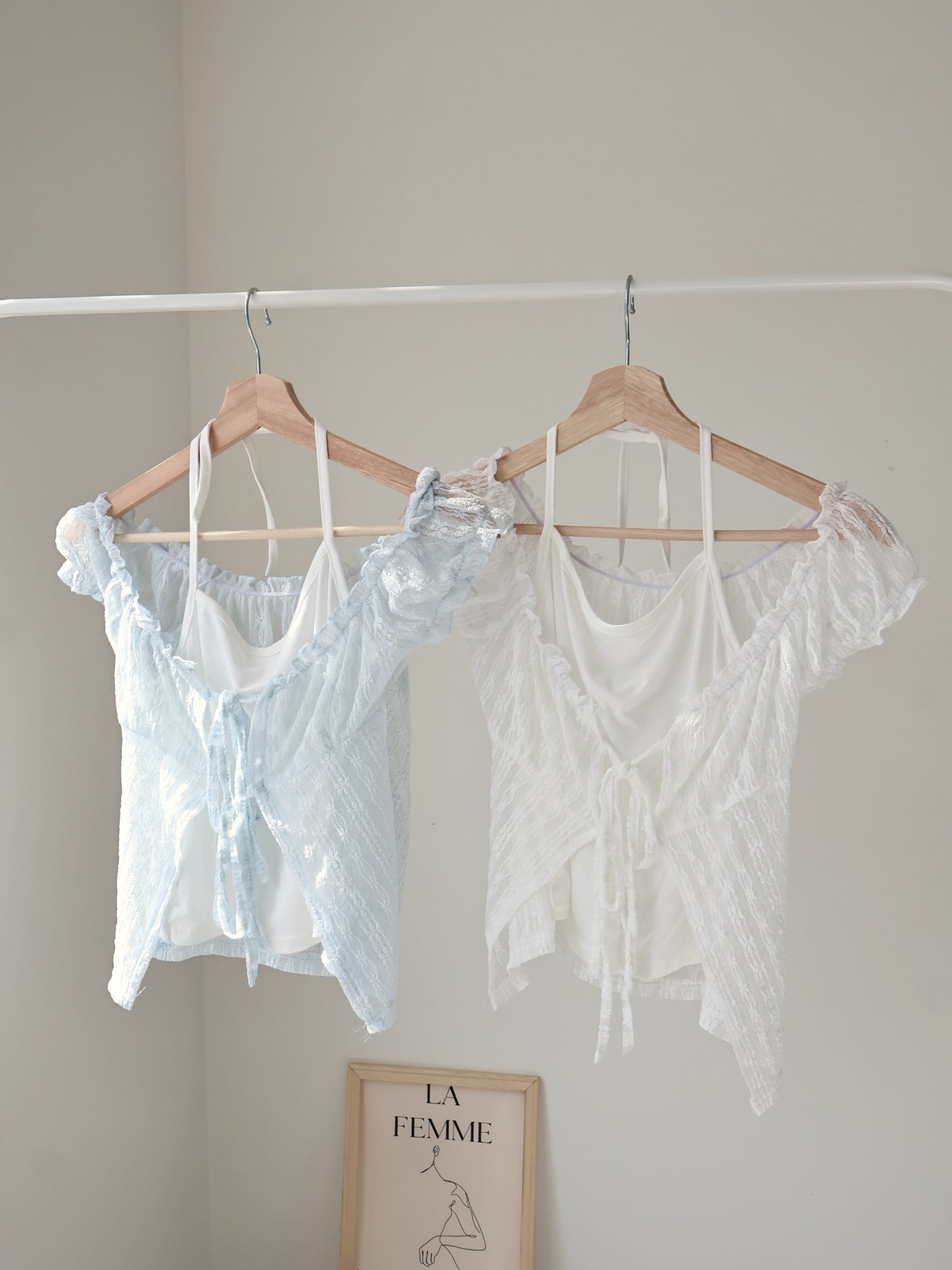 French Daisy Lace Layered Tie-Front Top(Ivory)