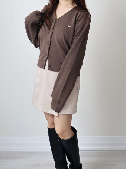 V-neck Silver Plaque Mochi Cardigan(Coffee)