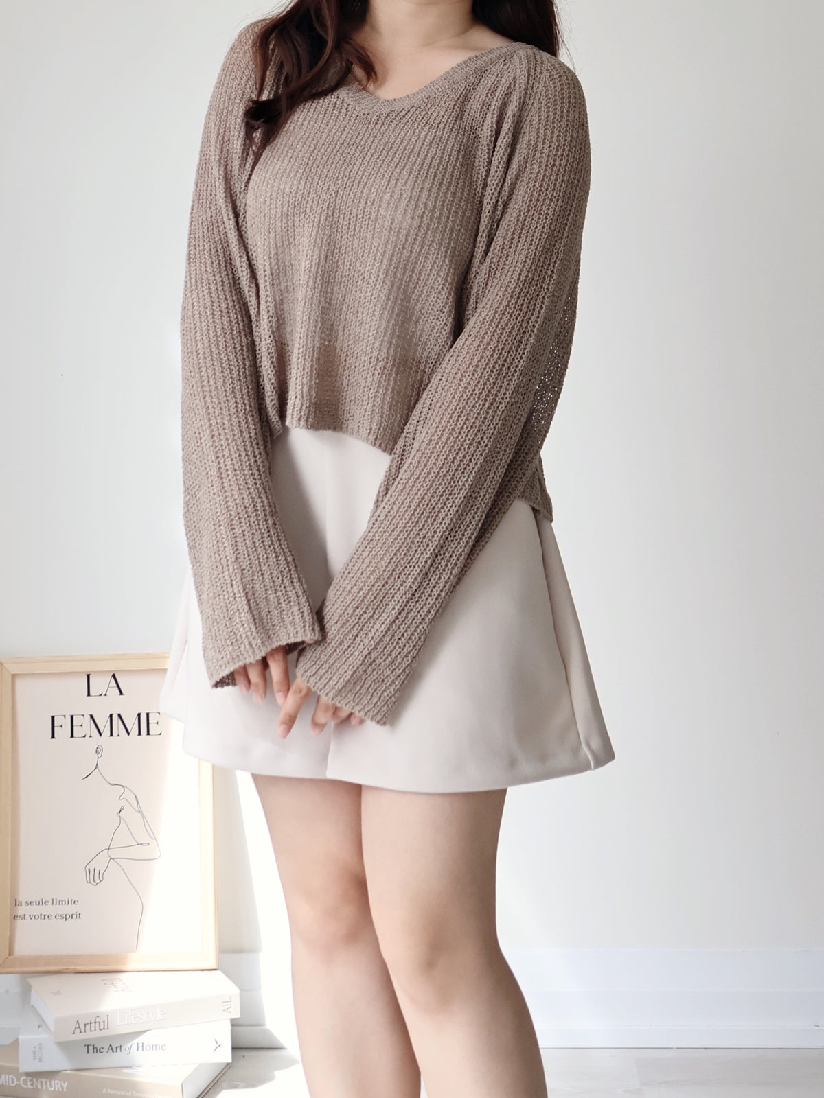 Earth Tone V-Neck Relaxed Knit Top(Brown)