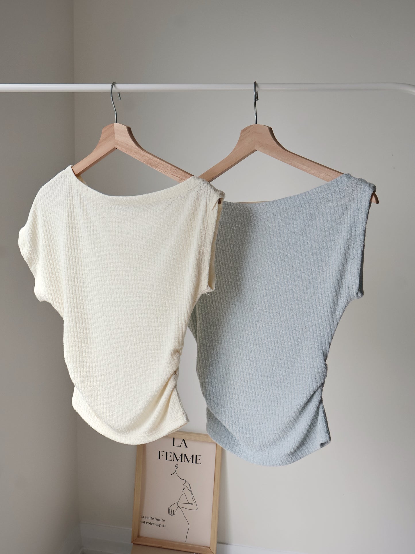 Breezy Cool-Touch Sculpted Asymmetric Top(Skyblue)