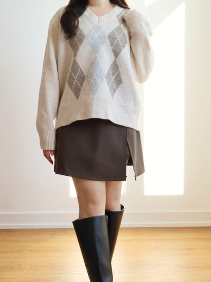 [10% WOOL] V-neck Argyle Sweater