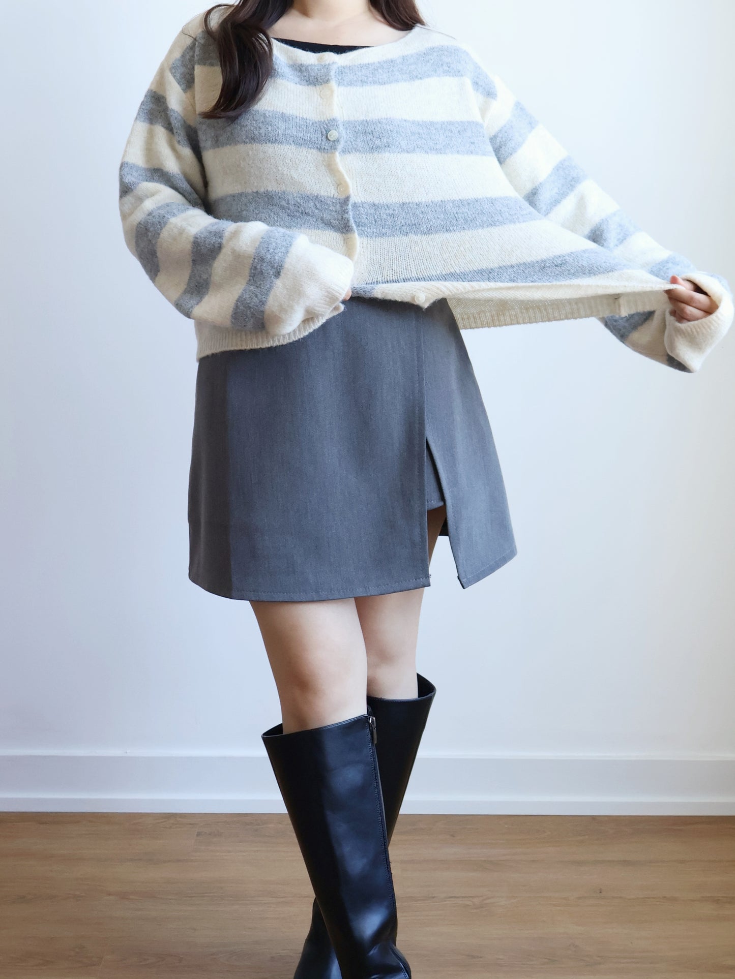 [10% WOOL] Raccoon Striped Cardigan(Light grey)