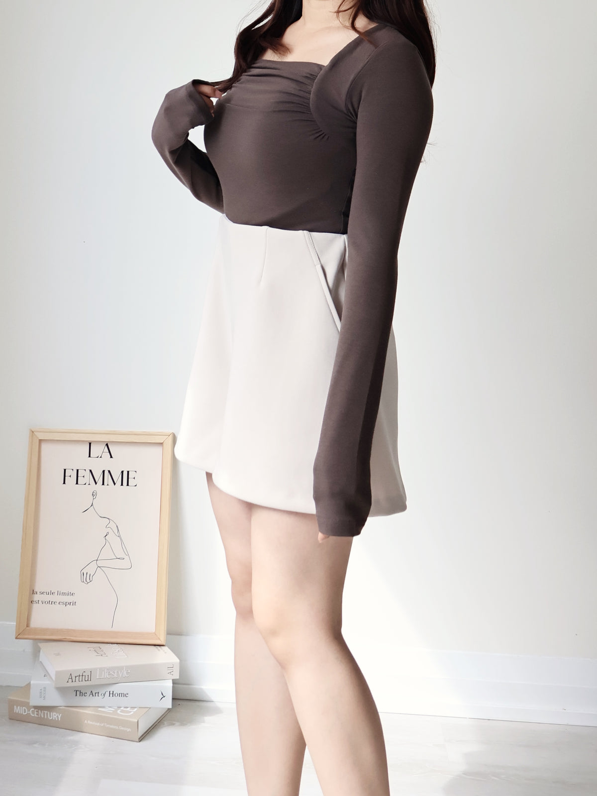 Square-Neck Pleated High-Stretch Top(Dark Brown)