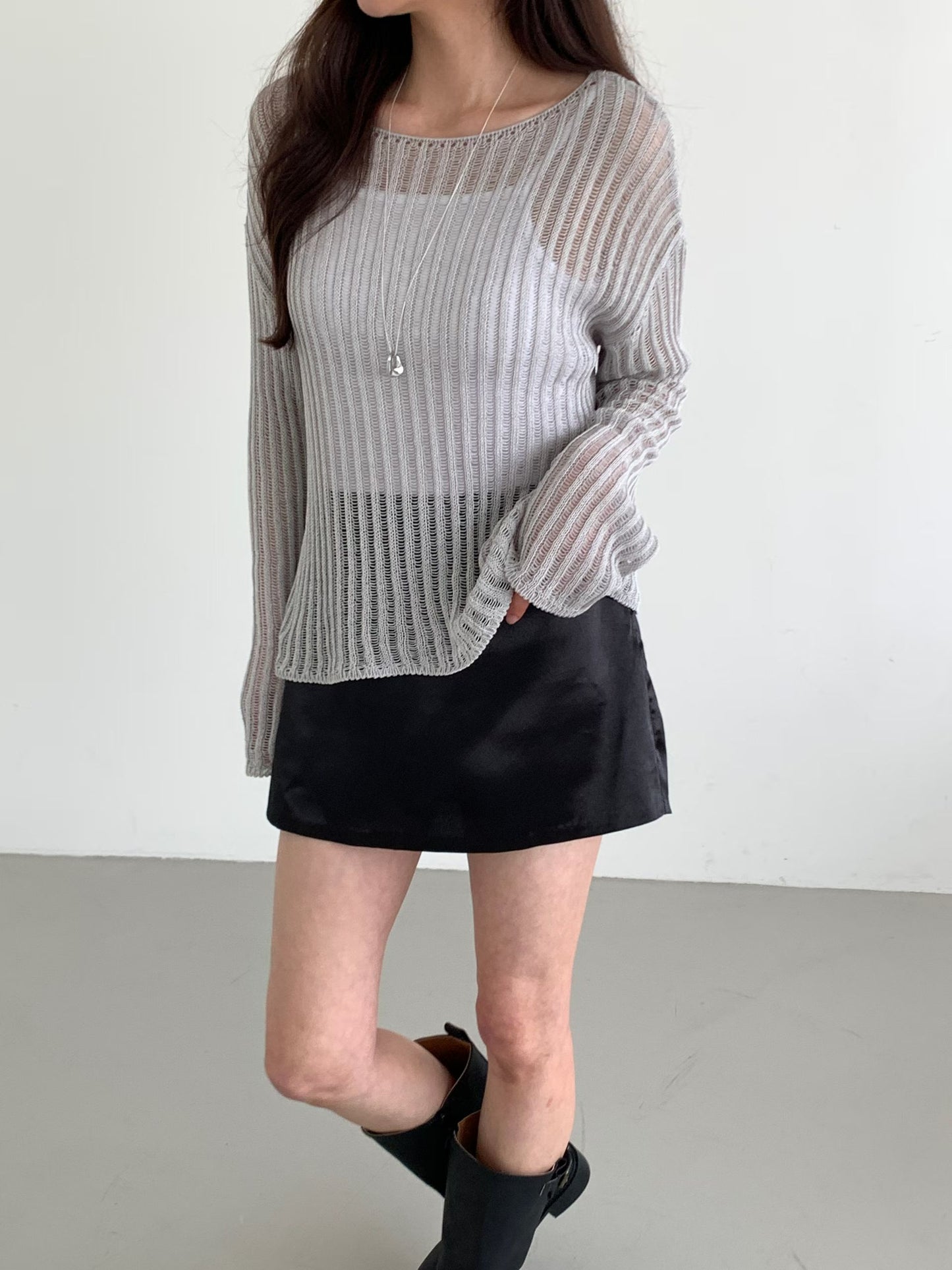 Minimalist Round Neck Sheer Knit Top(4 Colors)