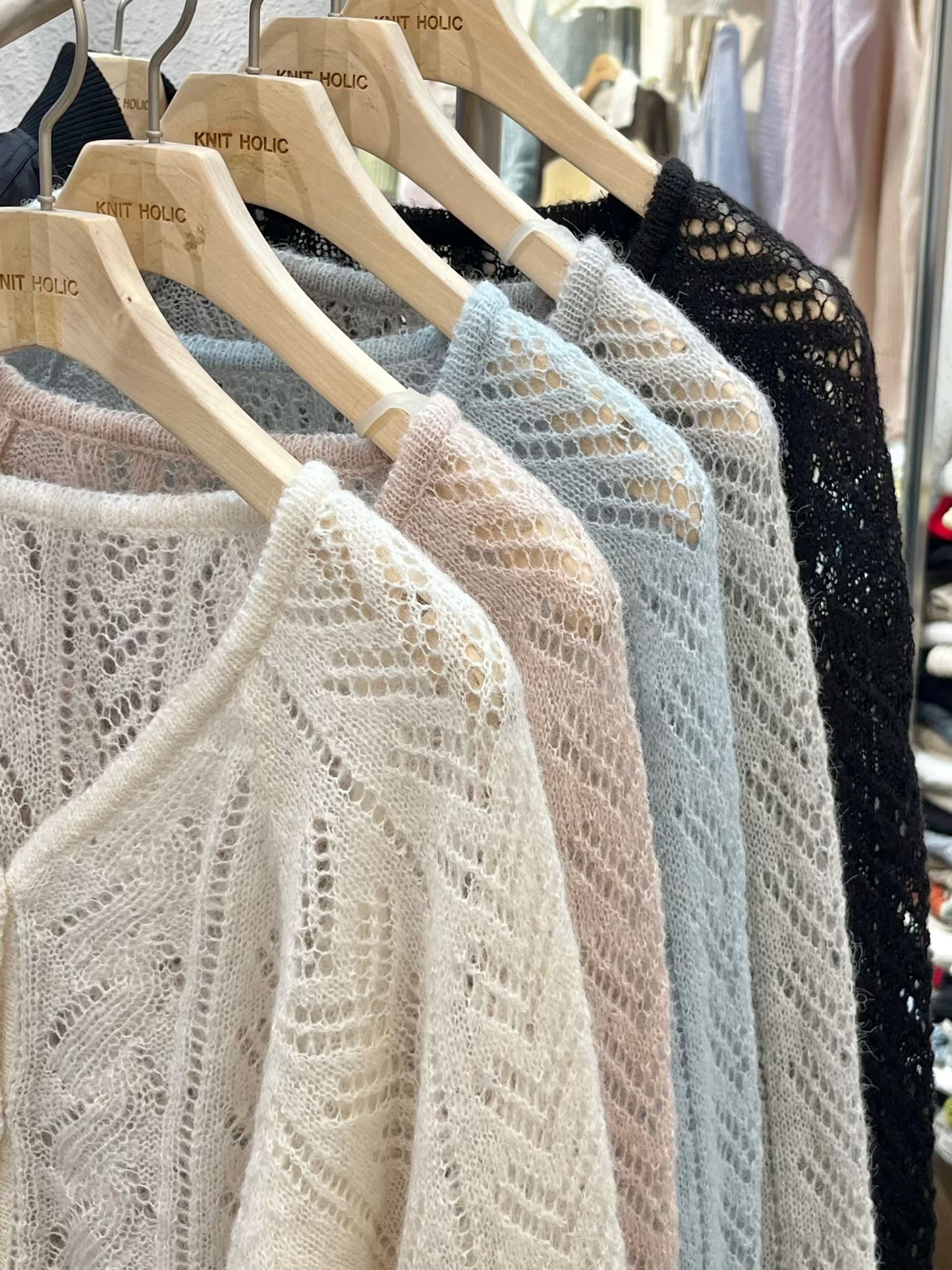 ［20% wool] Gentle Eyelet Lightweight Cardigan(5 colors)