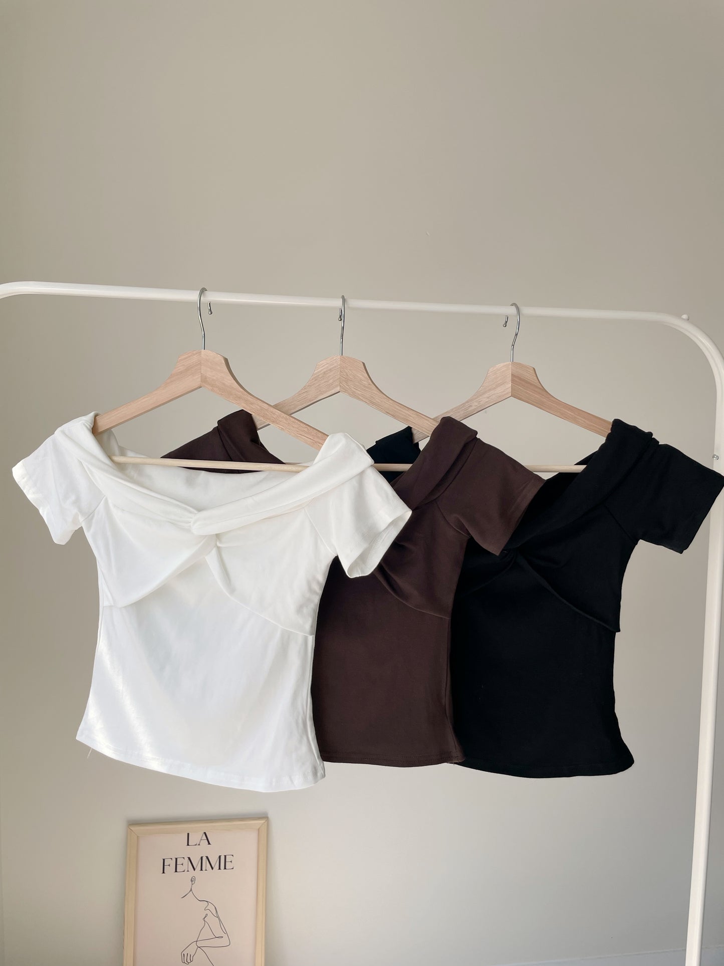 2-Way Cooling Twisted Silky High-Stretch Top(Black)