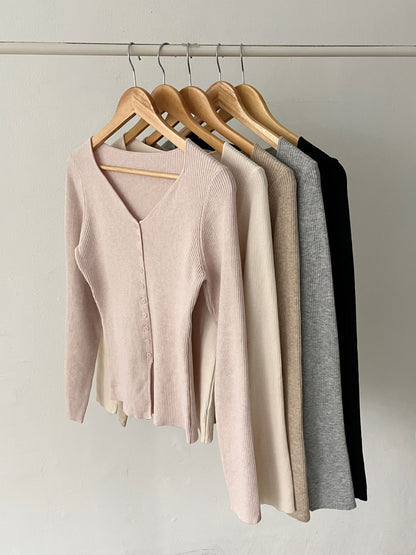 Elegant Sweetheart Neckline Button-Front Stretch Knit Top(5 colors)