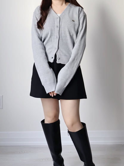 V-neck Silver Plaque Mochi Cardigan(Grey)