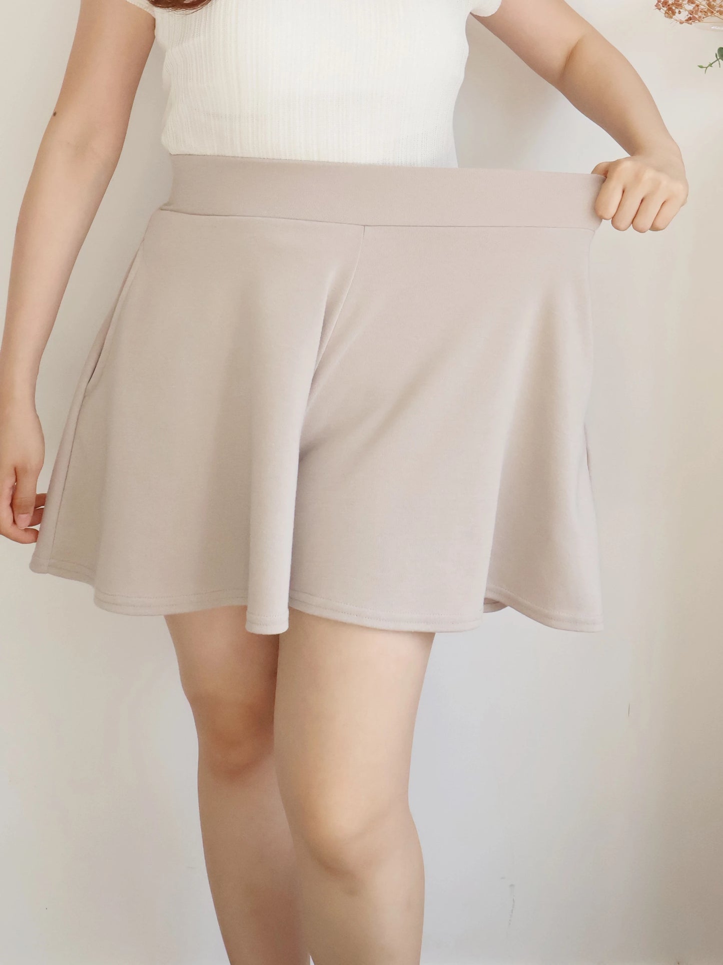 [Hidden Waistband] 365 Comfy A-Line Wide-Leg Cotton Shorts with Pockets(Black)
