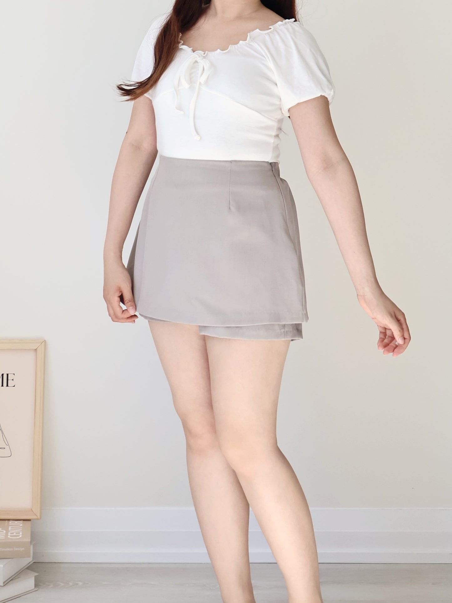 2-Way Romantic Flutter Trim Soft Draped Top(Ivory)