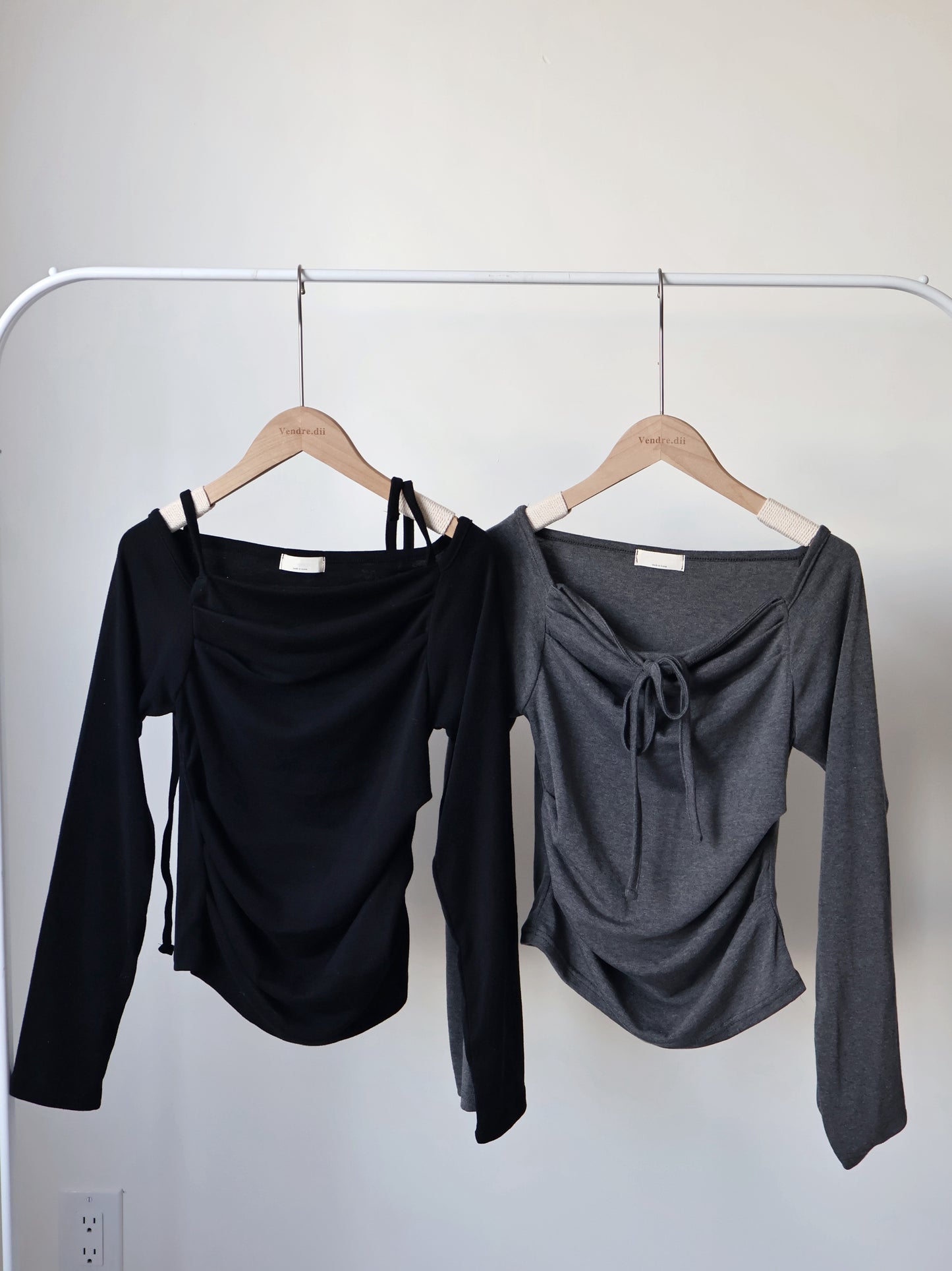 [3-ways] Luxe Boatneck Silky Top(Charcoal)